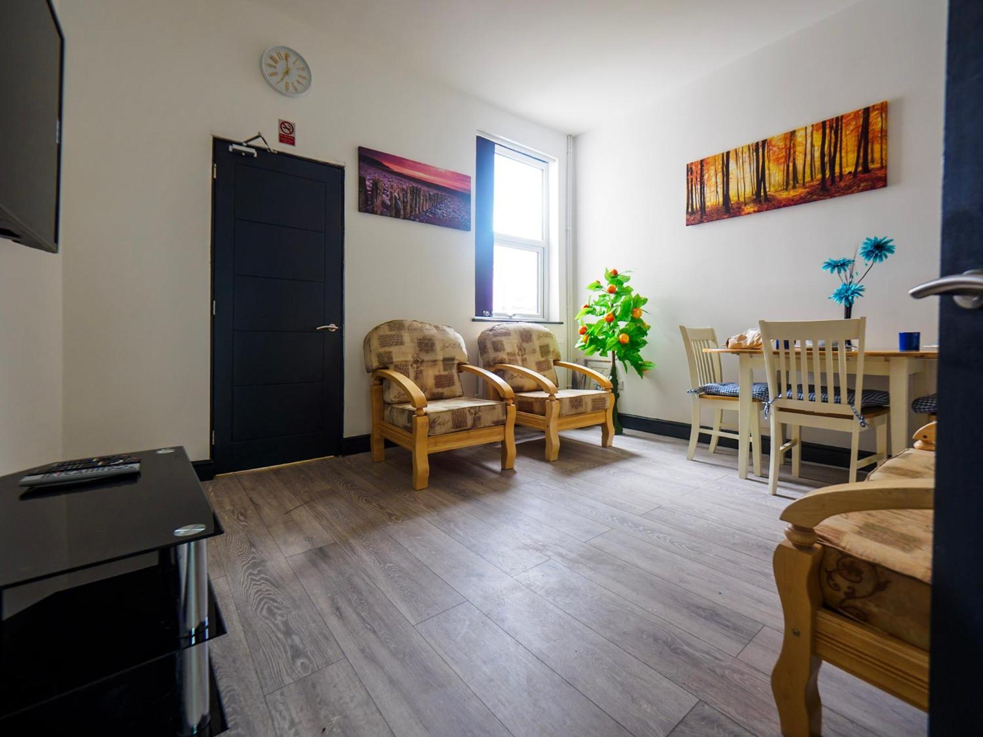 Chatham Lodge Cosy Large Double Room 1 Stoke-on-Trent Bagian luar foto
