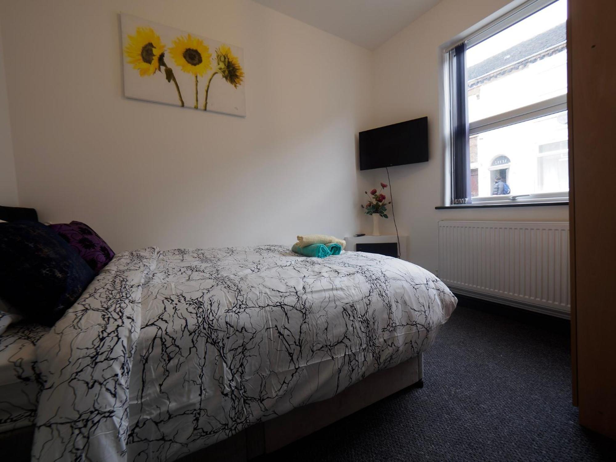 Chatham Lodge Cosy Large Double Room 1 Stoke-on-Trent Bagian luar foto